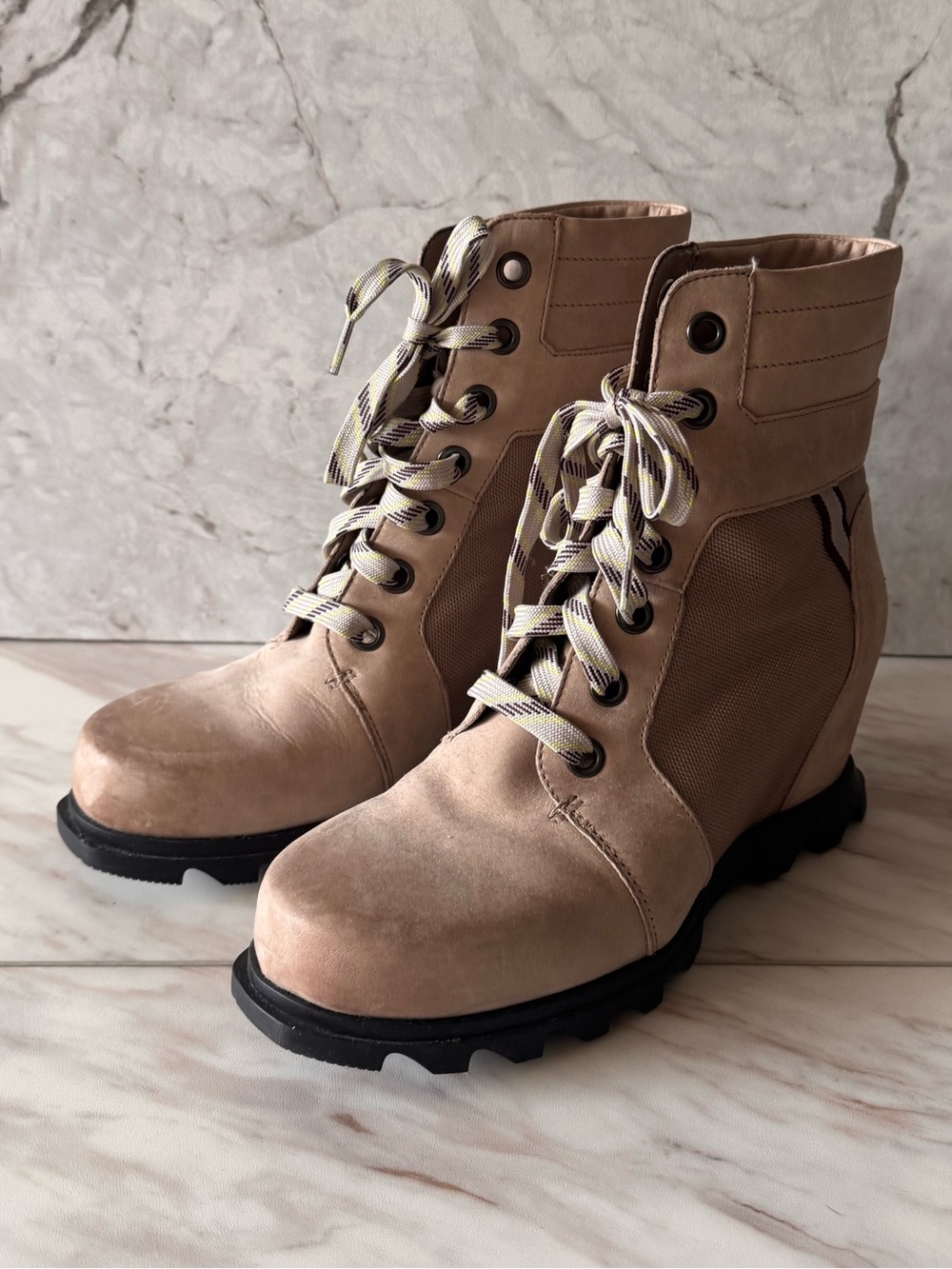Sorel Joan of Arctic Wedge III Lexie Boots Tan Taupe Women’s 10